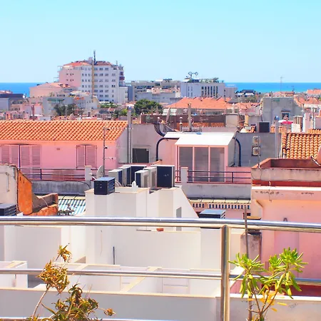 Privat Liberty 酒店 锡切斯