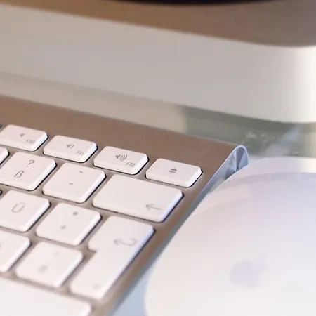 Privat Liberty 酒店 锡切斯