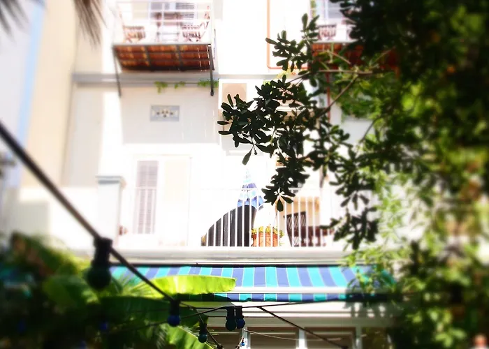 Privat Liberty Hotel 2*